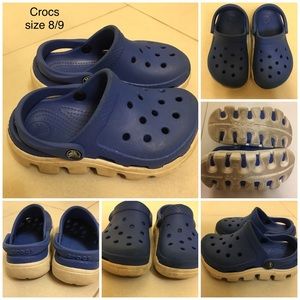 Crocs size 8/9 EUC